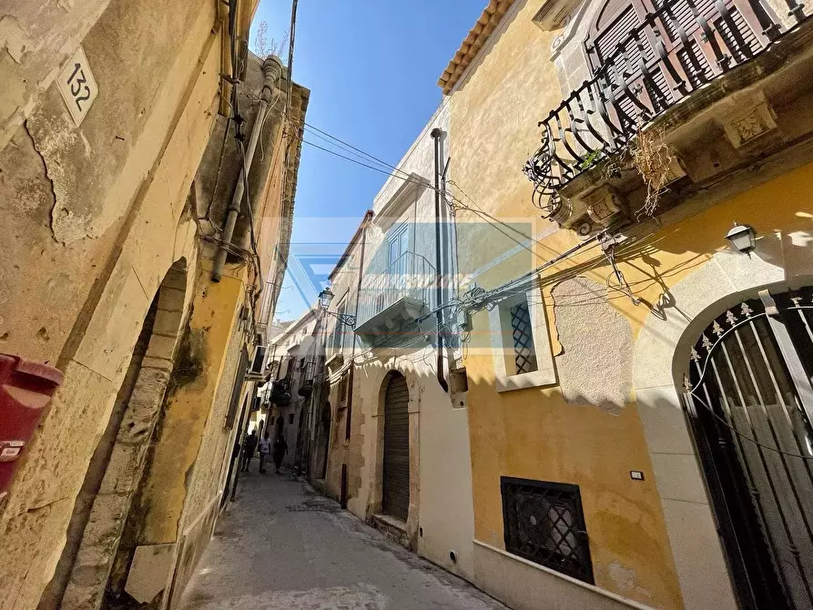 Immagine 6 di Casa trifamiliare in vendita  a Siracusa