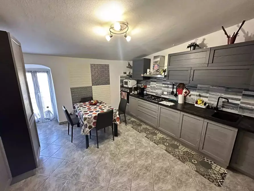 Immagine 8 di Casa trifamiliare in vendita  a Vallecrosia