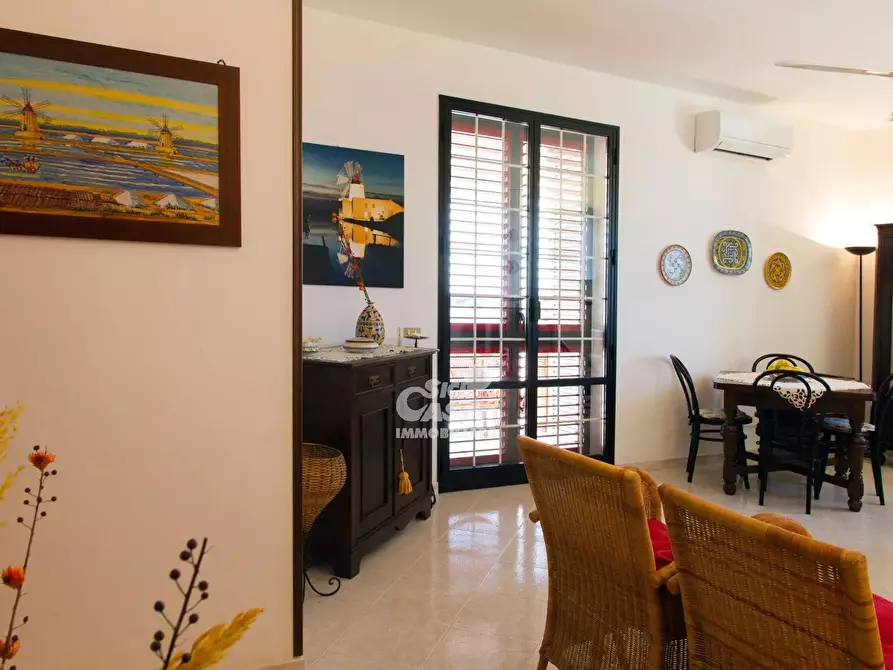 Immagine 3 di Casa trifamiliare in vendita  a Marsala