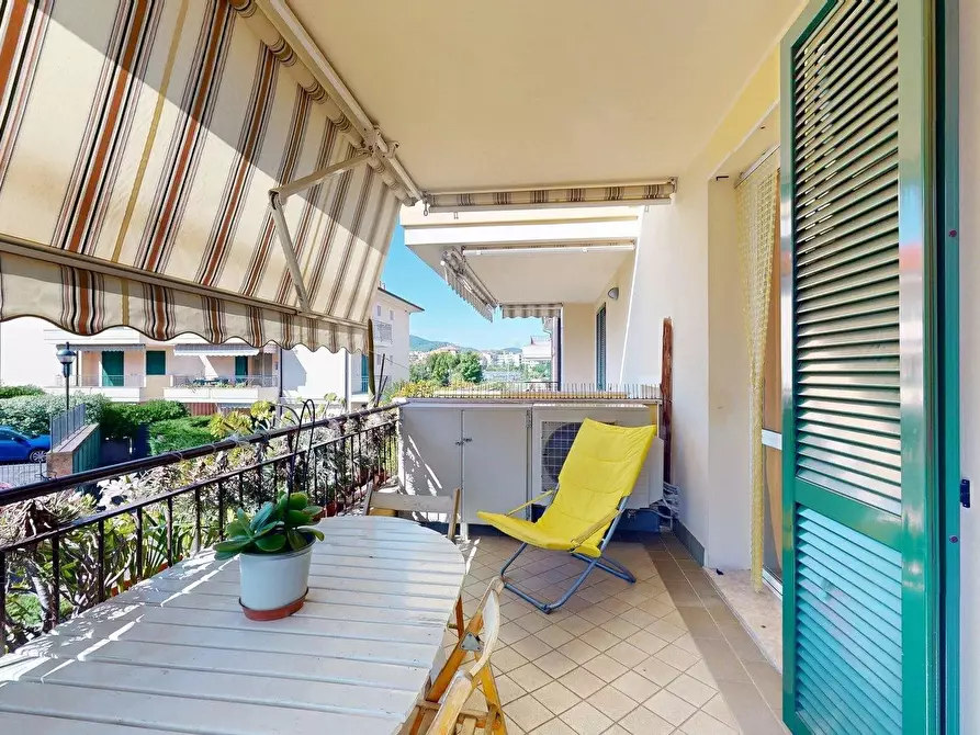 Immagine 6 di Casa trifamiliare in vendita  in Via Madonna degli Angeli 2A a Borghetto Santo Spirito