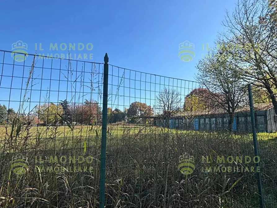 Immagine 8 di Terreno in vendita  in Via Giovanni Paolo I a Cerro Al Lambro