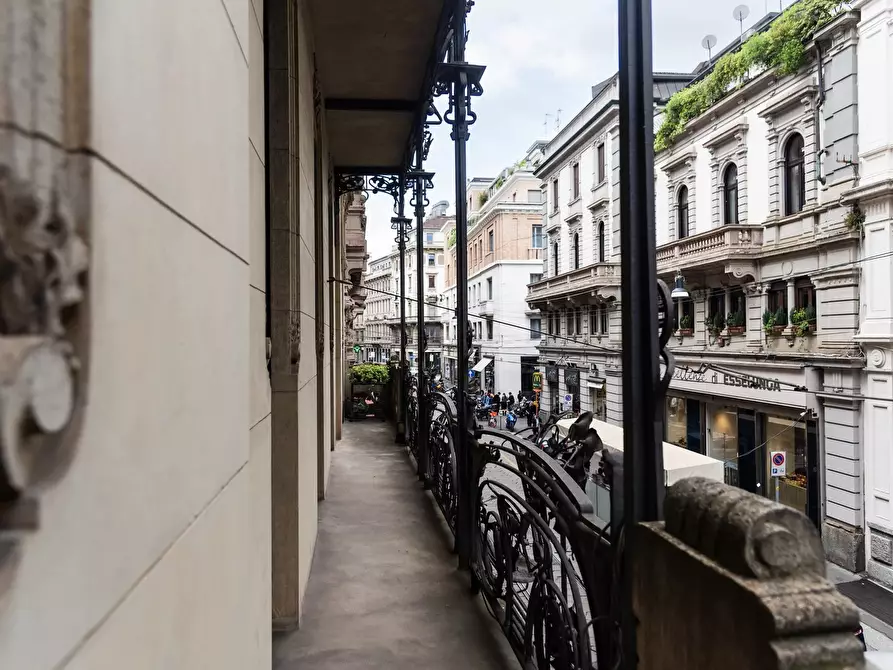 Immagine 20 di Castello in affitto  in Via Spadari a Milano