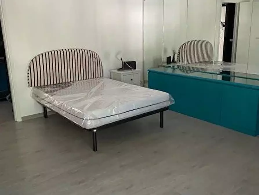 Immagine 6 di Casa trifamiliare in affitto  in Via Teodosio, 70 a Milano
