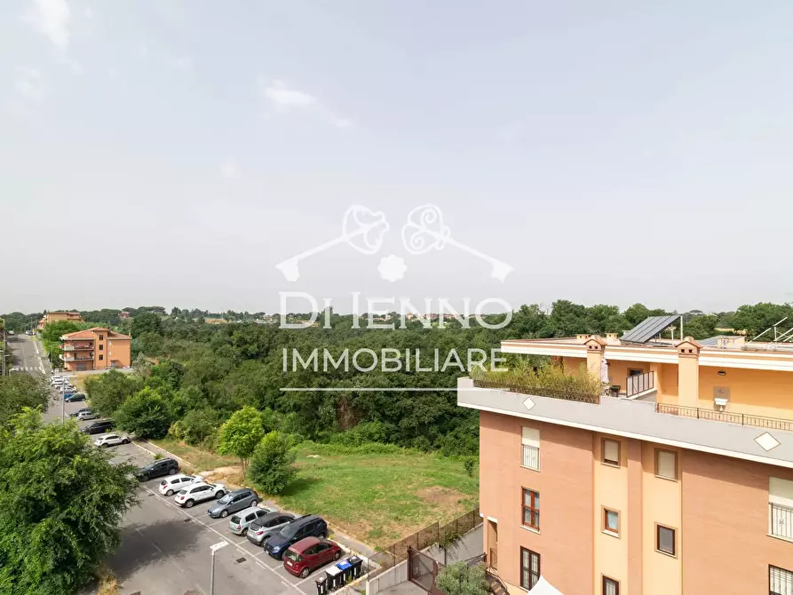 Immagine 18 di Casa trifamiliare in vendita  in Via Castenedolo a Roma