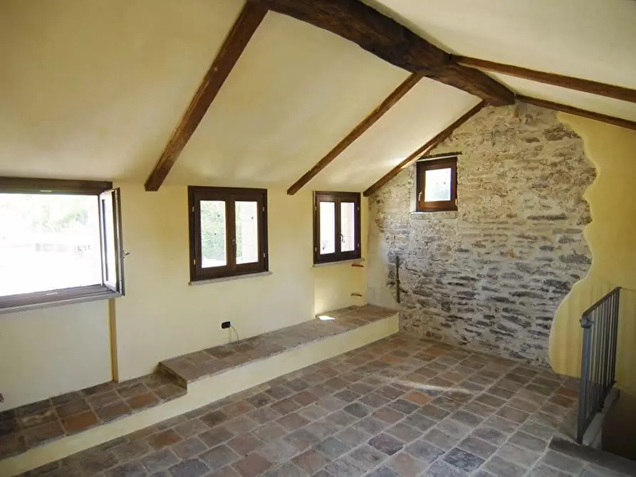 Immagine 9 di Casa trifamiliare in vendita  a Dogliani