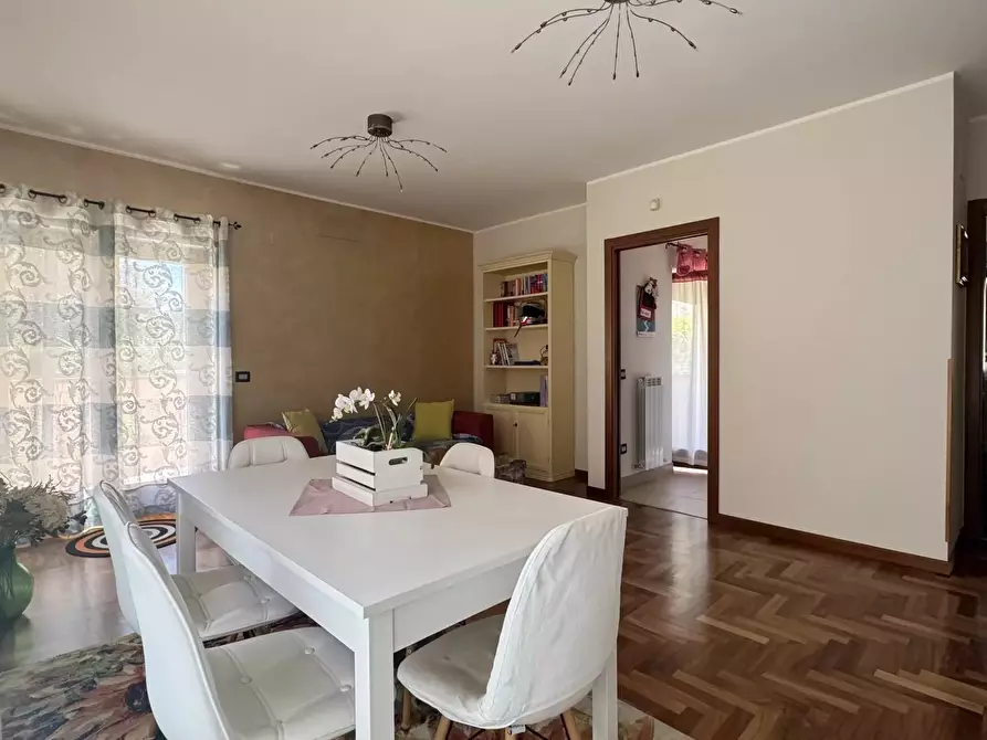 Immagine 4 di Casa trifamiliare in vendita  in Contrada Muoio Piccolo, 40 a Cosenza