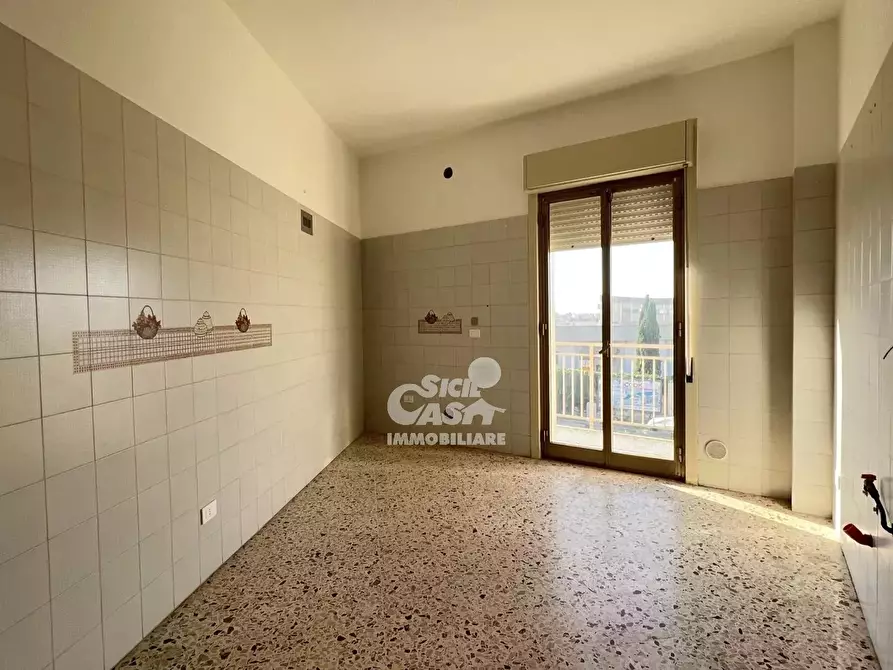 Immagine 5 di Casa trifamiliare in affitto  a Marsala