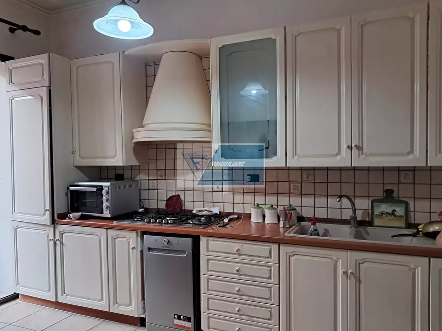 Immagine 4 di Casa trifamiliare in vendita  in Via Palestro, 210 a Buccheri