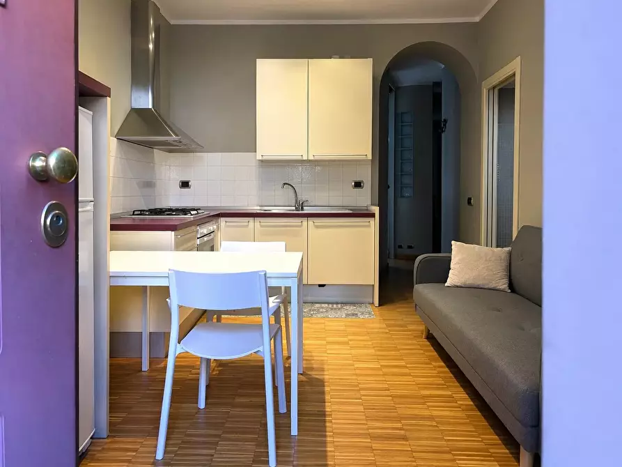 Immagine 1 di Casa trifamiliare in affitto  in VIA PONTIDA, 4. a Milano