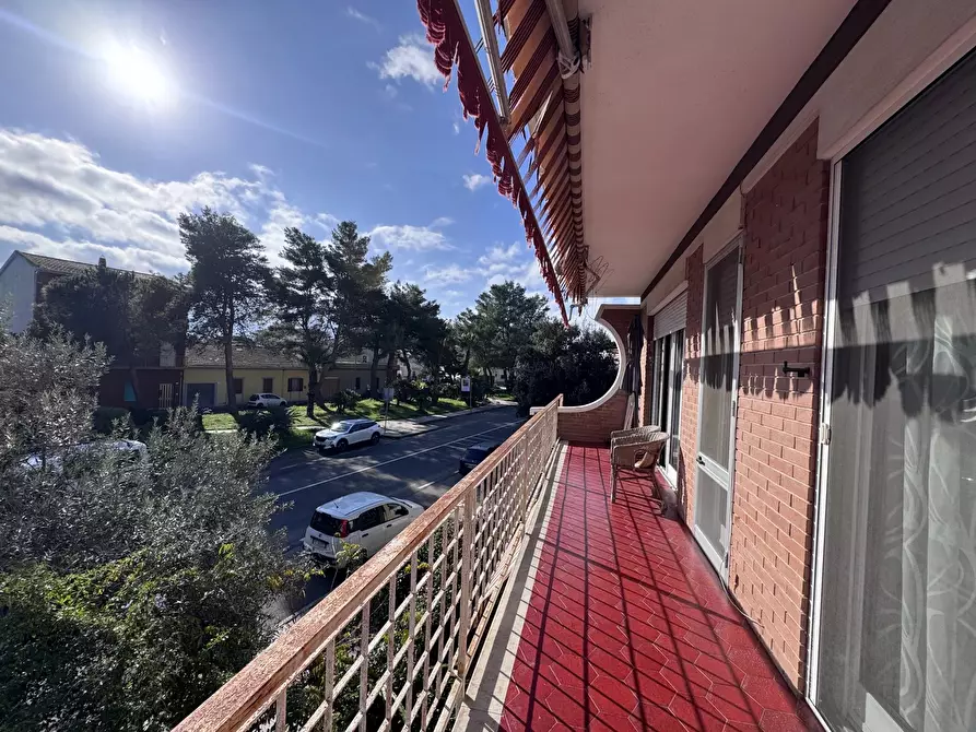 Immagine 1 di Casa trifamiliare in vendita  in Via Stella Maris a Alessandria