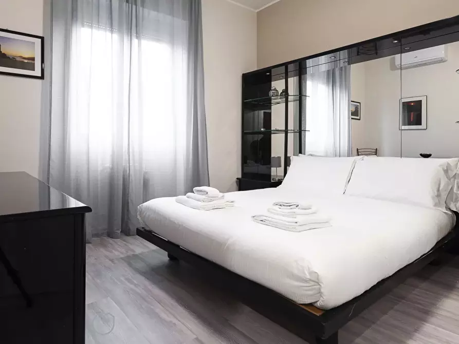 Immagine 9 di Casa trifamiliare in affitto  a Milano