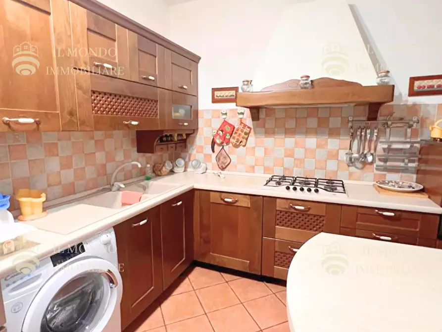 Immagine 17 di Casa trifamiliare in vendita  a Palombara Sabina