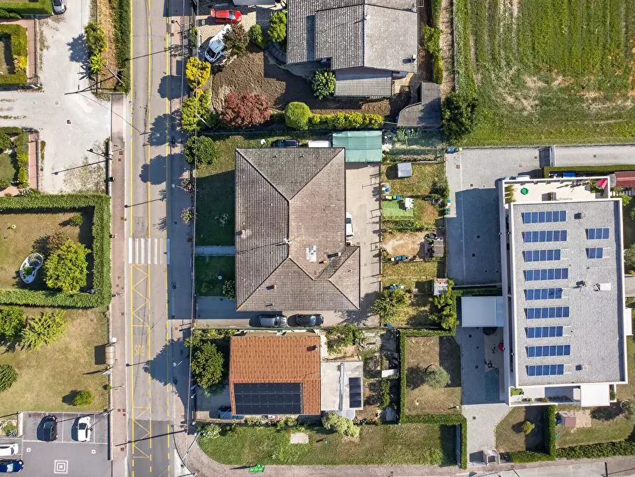 Immagine 37 di Casa trifamiliare in vendita  a Campagna Lupia