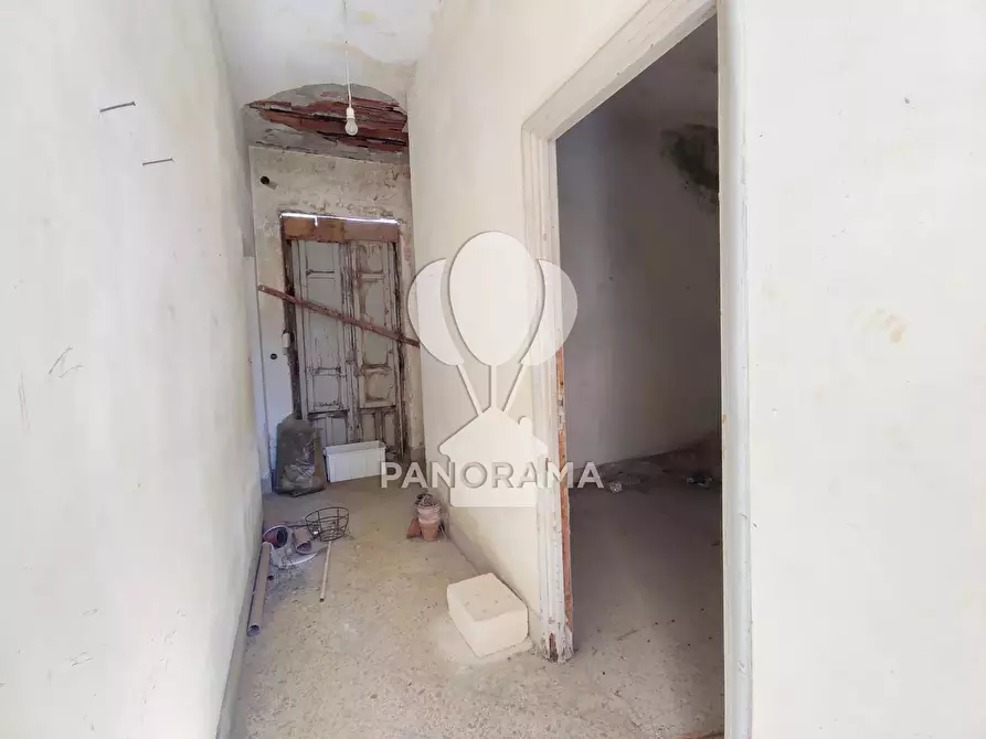 Immagine 14 di Casa trifamiliare in vendita  in Corso dei mille 68 a Alcamo