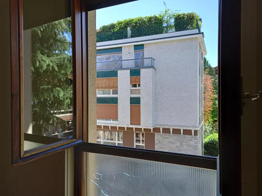 Immagine 27 di Casa trifamiliare in affitto  in Via Monferrato a Milano