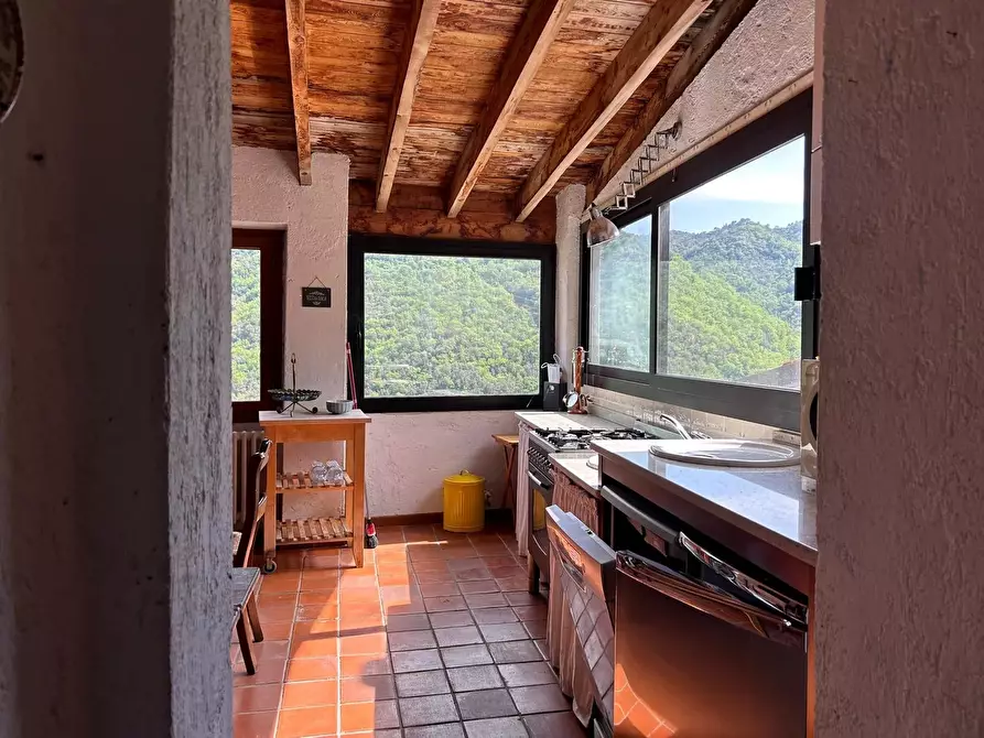 Immagine 2 di Casa trifamiliare in vendita  in Via Martiri della Liberta, 124 a Apricale