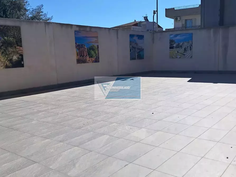 Immagine 10 di Casa trifamiliare in vendita  a Buccheri