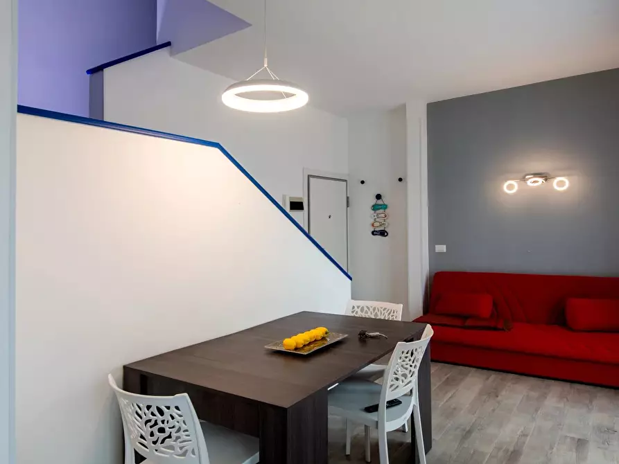 Immagine 31 di Casa trifamiliare in vendita  a Cattolica