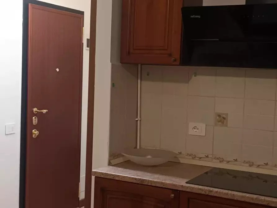 Immagine 4 di Casa trifamiliare in affitto  a Milano