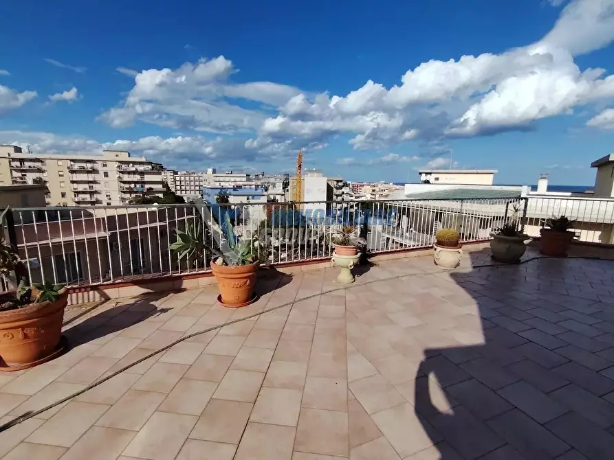 Immagine 2 di Casa trifamiliare in vendita  in Via Filisto a Siracusa