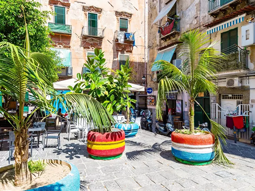Immagine 50 di Casa trifamiliare in vendita  in Piazzetta Rosario di Palazzo, 10. a Napoli