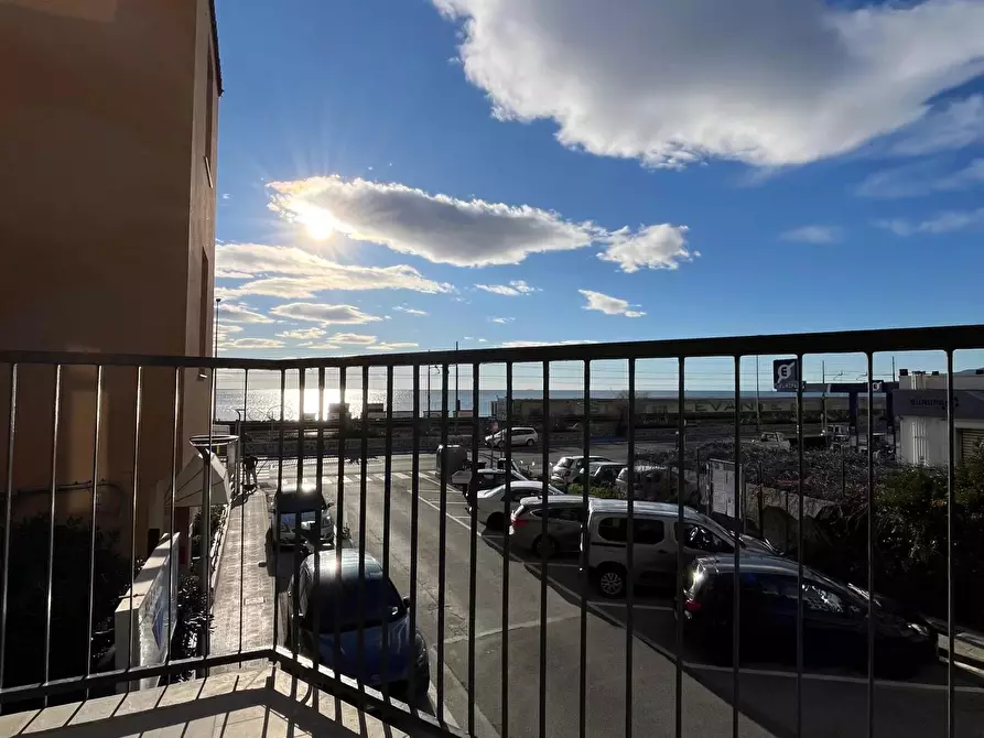 Immagine 18 di Casa trifamiliare in vendita  in Via Como a Lavagna