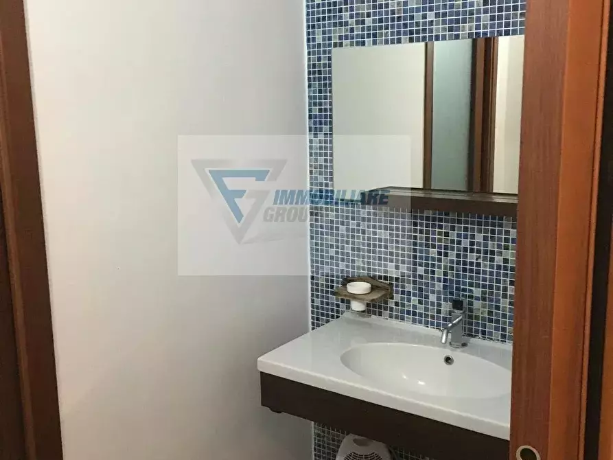 Immagine 10 di Casa trifamiliare in affitto  in Via Maria Montessori a Siracusa