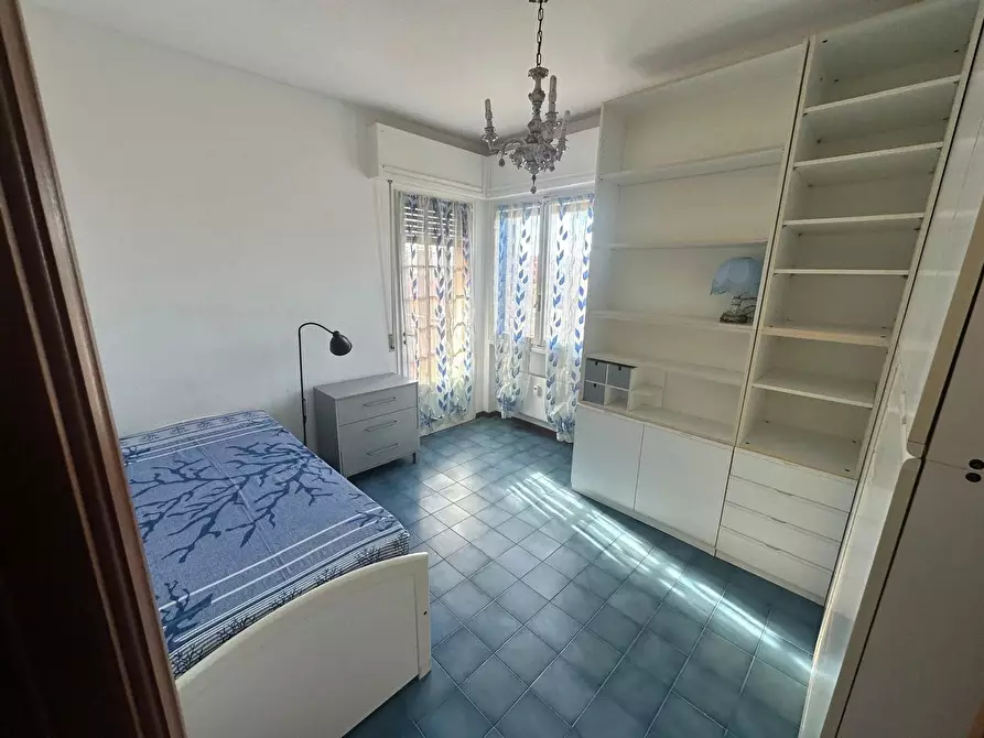 Immagine 10 di Casa trifamiliare in affitto  in Corso Genova, 80 a Ventimiglia