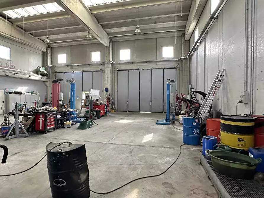 Immagine 9 di Casa bifamiliare in vendita  in zona industriale Piano Lago a Bianchi