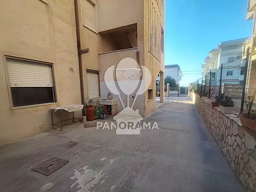 Immagine 29 di Casa trifamiliare in vendita  in Viale di Calatubo a Alcamo