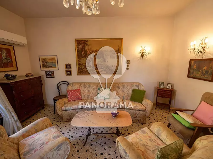 Immagine 12 di Casa trifamiliare in vendita  in via Garibaldi n 78 a Balestrate