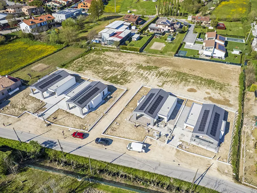 Immagine 12 di Terreno edificabile in vendita  a Albignasego