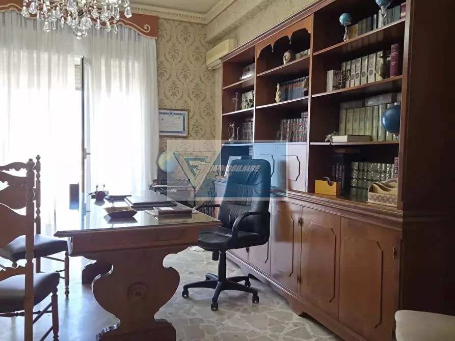 Immagine 3 di Casa trifamiliare in vendita  in Piazza Sgroi a Noto