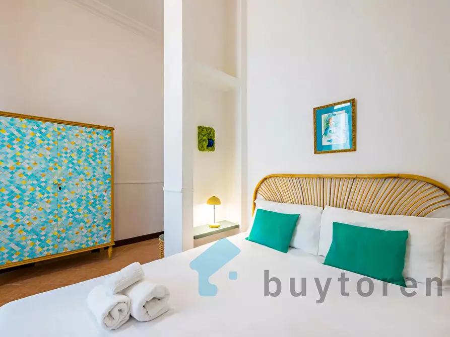 Immagine 23 di Casa trifamiliare in vendita  in Piazzetta Rosario di Palazzo, 10. a Napoli