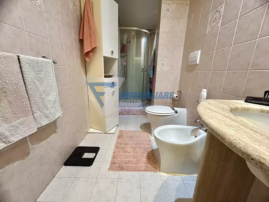 Immagine 15 di Casa trifamiliare in vendita  in Via Monte Pellegrino a Siracusa