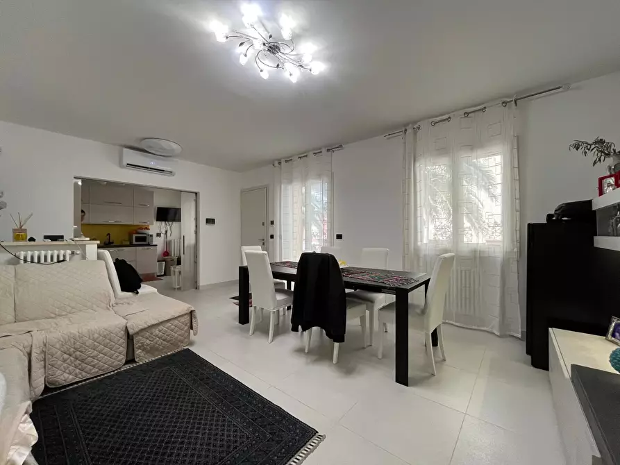 Immagine 6 di Casa trifamiliare in vendita  in Via Parma a Chiavari