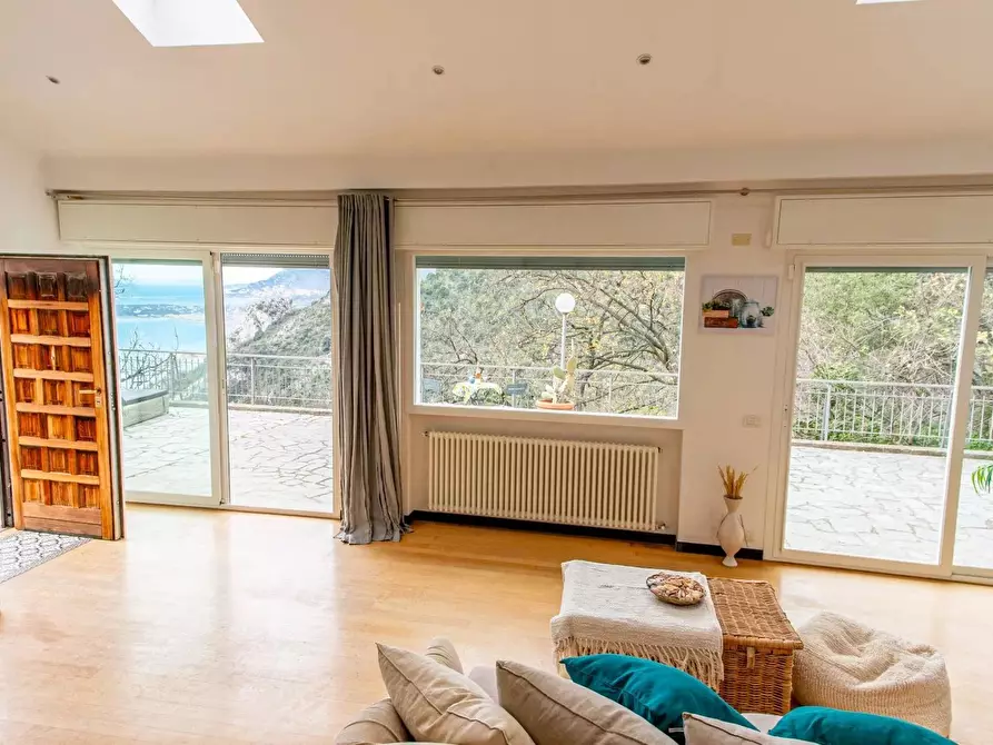 Immagine 12 di Terreno edificabile in vendita  a Ventimiglia