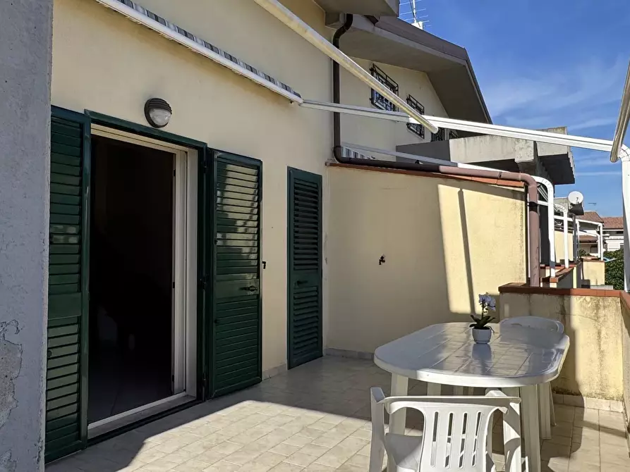 Immagine 3 di Casa trifamiliare in vendita  in Via Salina, 54 a Villapiana