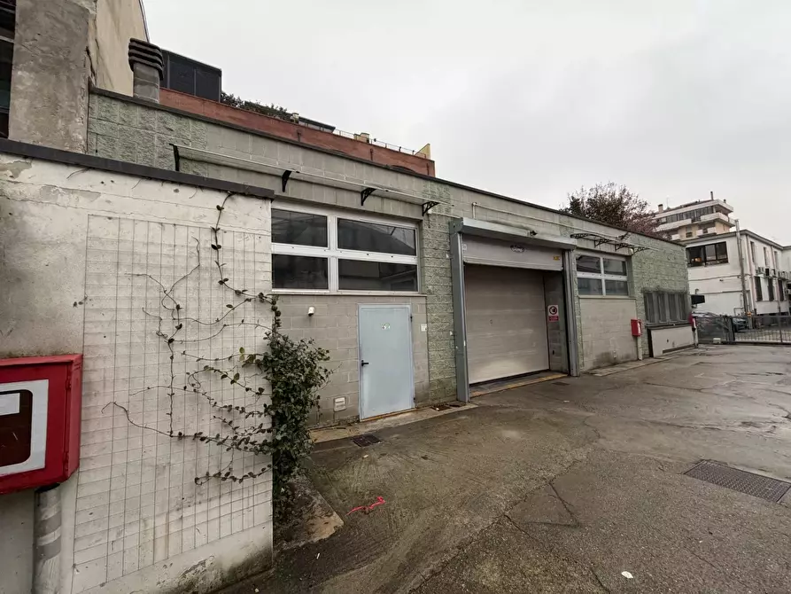 Immagine 24 di Casa bifamiliare in vendita  a Milano