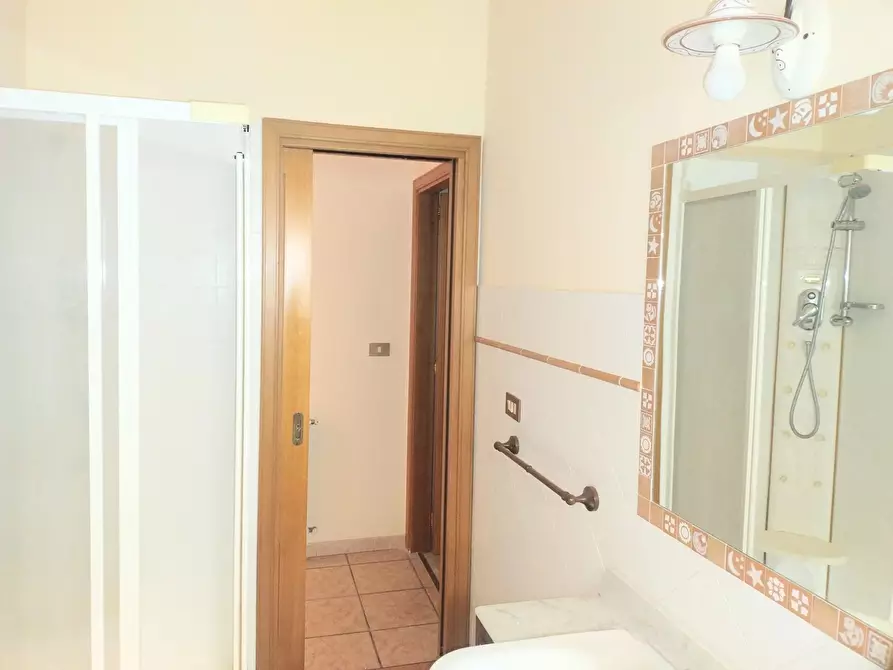 Immagine 12 di Casa trifamiliare in vendita  in Vico Biferno, 15 a Messina