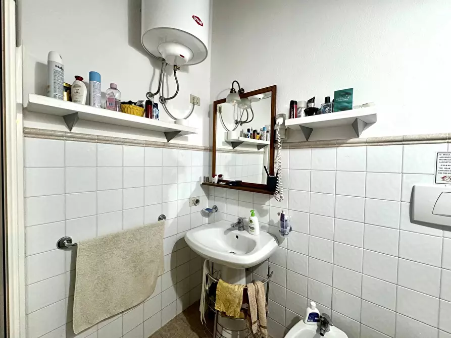 Immagine 20 di Casa trifamiliare in vendita  in via Aurelia Sud, 55. a San Vincenzo