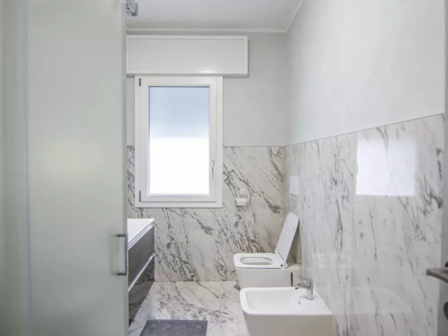 Immagine 25 di Casa trifamiliare in vendita  a Albignasego