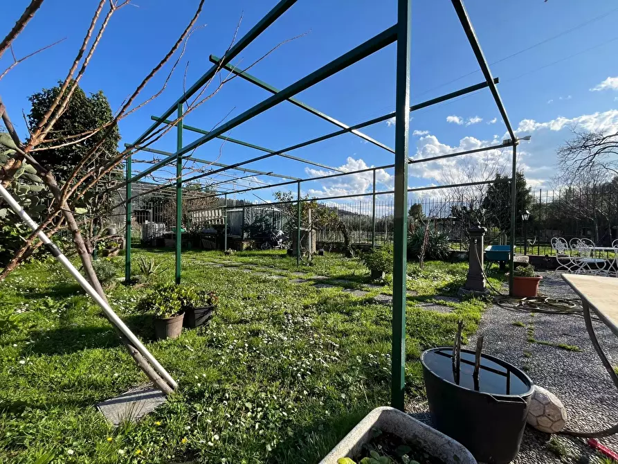 Immagine 26 di Terreno edificabile in vendita  in Via Parma a Chiavari