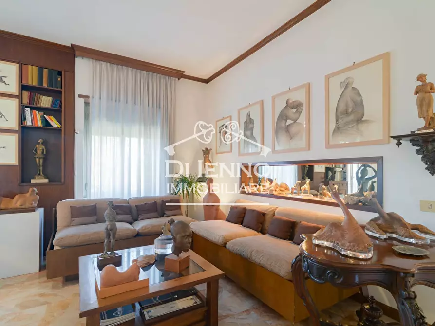 Immagine 28 di Casa trifamiliare in vendita  a Roma