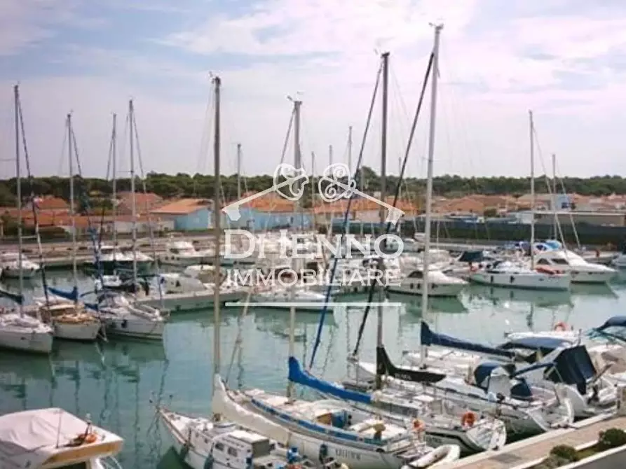 Immagine 5 di Negozio in vendita  in Marina di Grosseto a Grosseto