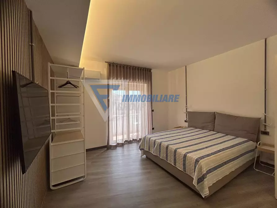 Immagine 9 di Casa trifamiliare in vendita  in via testaferrata a Siracusa