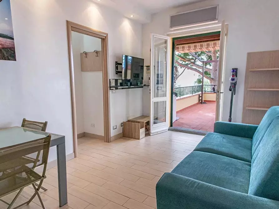 Immagine 4 di Casa trifamiliare in affitto  a Ventimiglia