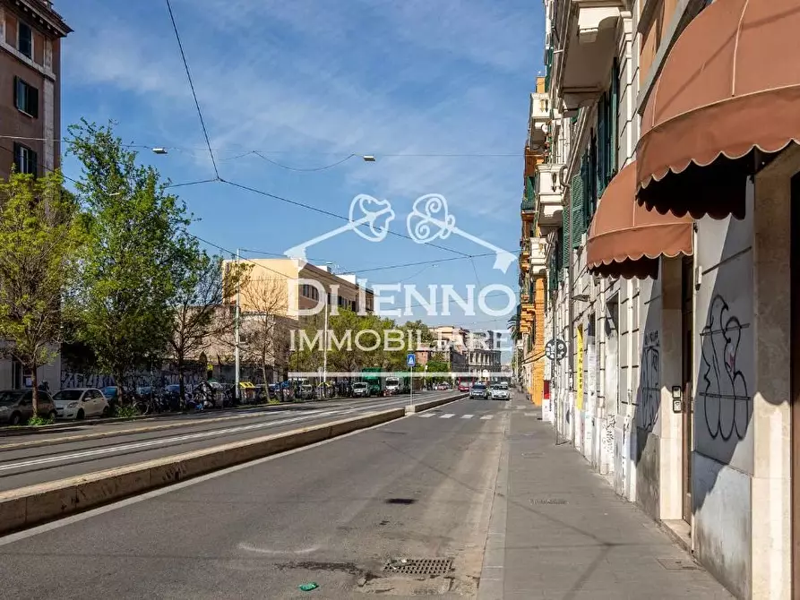 Immagine 3 di Casa trifamiliare in vendita  in Via Labicana a Roma
