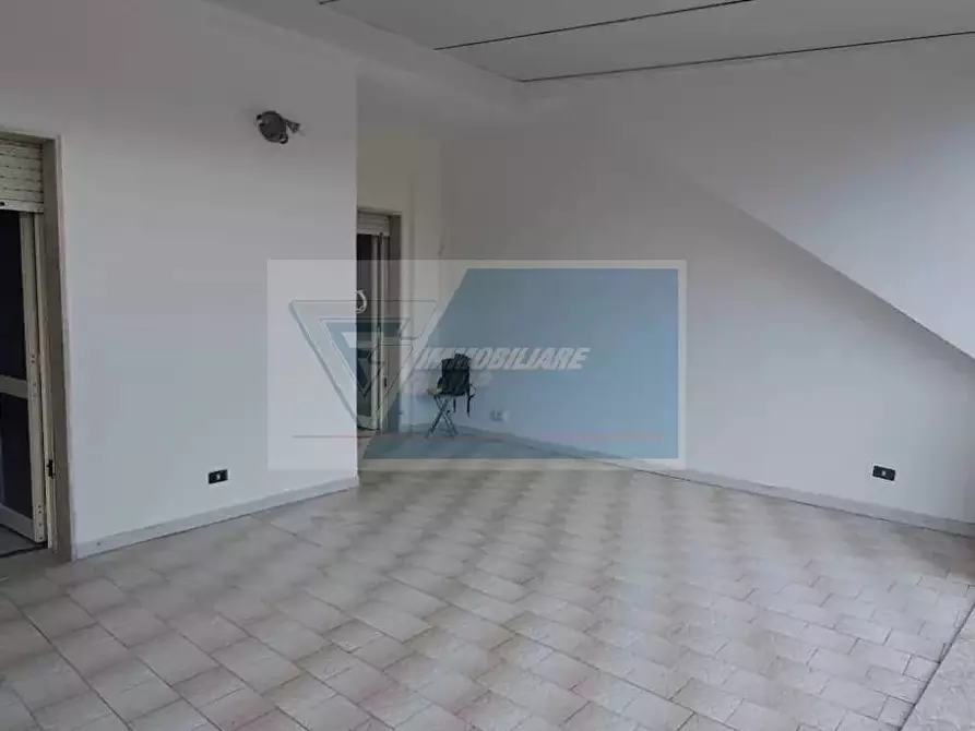 Immagine 2 di Casa trifamiliare in vendita  a Floridia