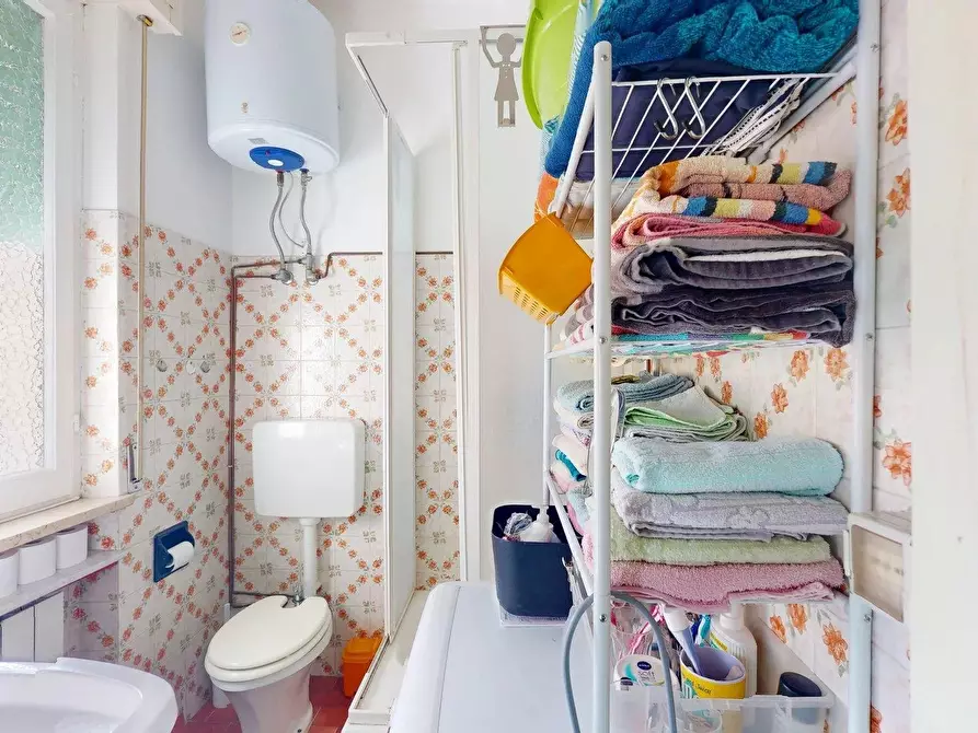 Immagine 14 di Casa trifamiliare in vendita  in Corso Leonardo da Vinci 6 a Borghetto Santo Spirito